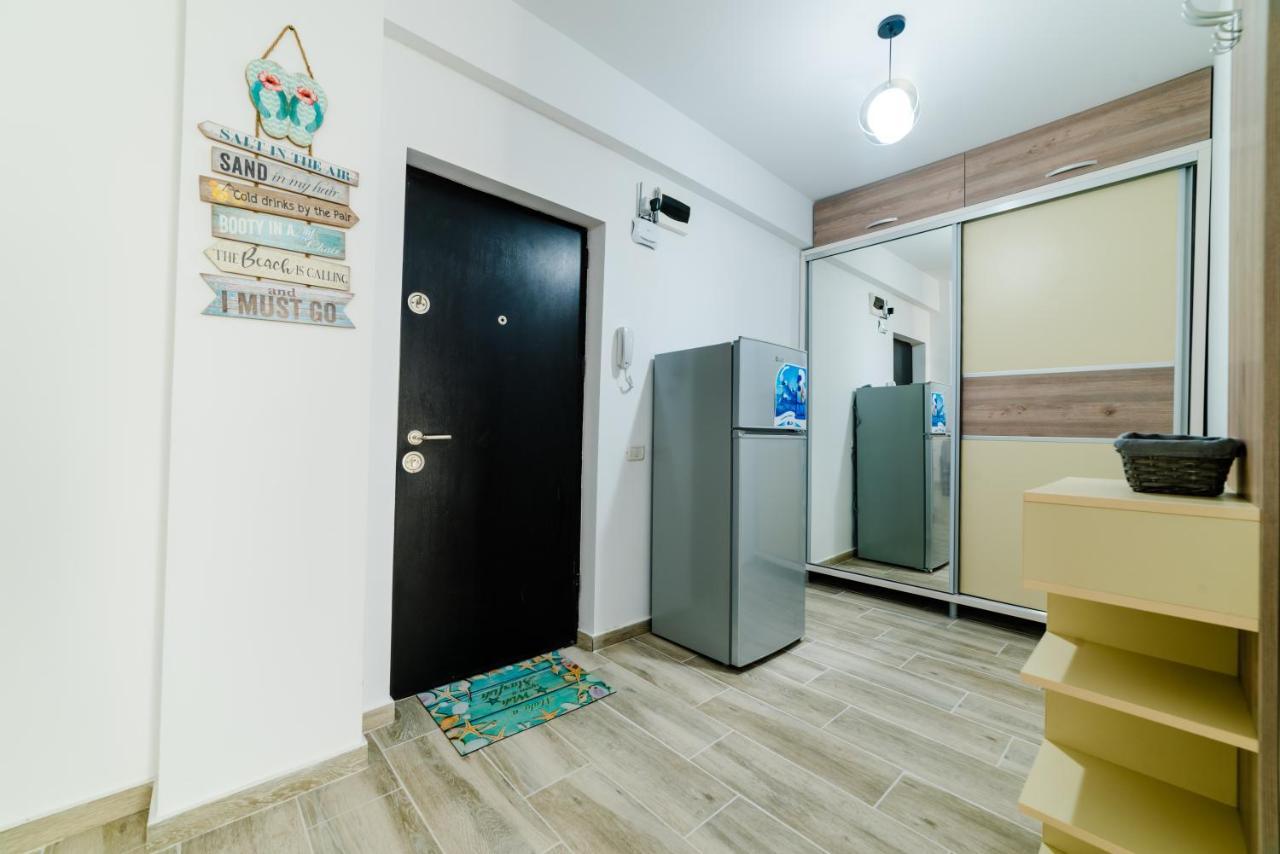 Derya Suites - Mamaia Nord Năvodari Buitenkant foto