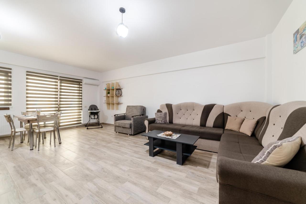 Derya Suites - Mamaia Nord Năvodari Buitenkant foto