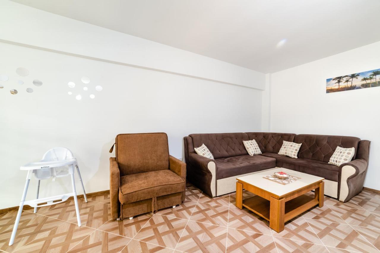 Derya Suites - Mamaia Nord Năvodari Buitenkant foto